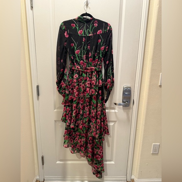 Elliatt Estelle Long Sleeve Maxi Dress in Black & Pink Floral size S NWT - Picture 6 of 7